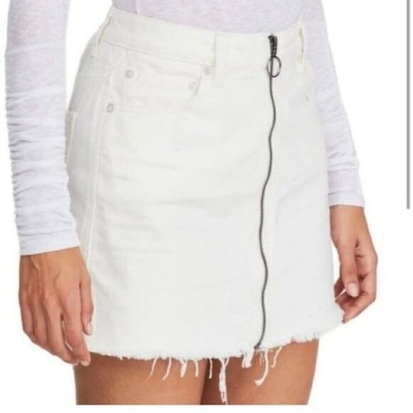 We The Free Zip It Up Mini Skirt White Distressed Raw Hem Jean Denim Full-Zip - Picture 1 of 10